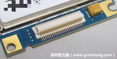 PCBA大講堂：板對板連接器下面裸銅設計，造成模組功能不良